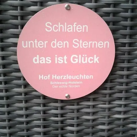 Schlafstrandkorb Auf Dem Hof Herzleuchten Apartament